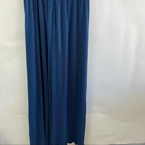 ASTR And The Label Pleated Cutout Jumpsuit Large - Picture 4 of 9